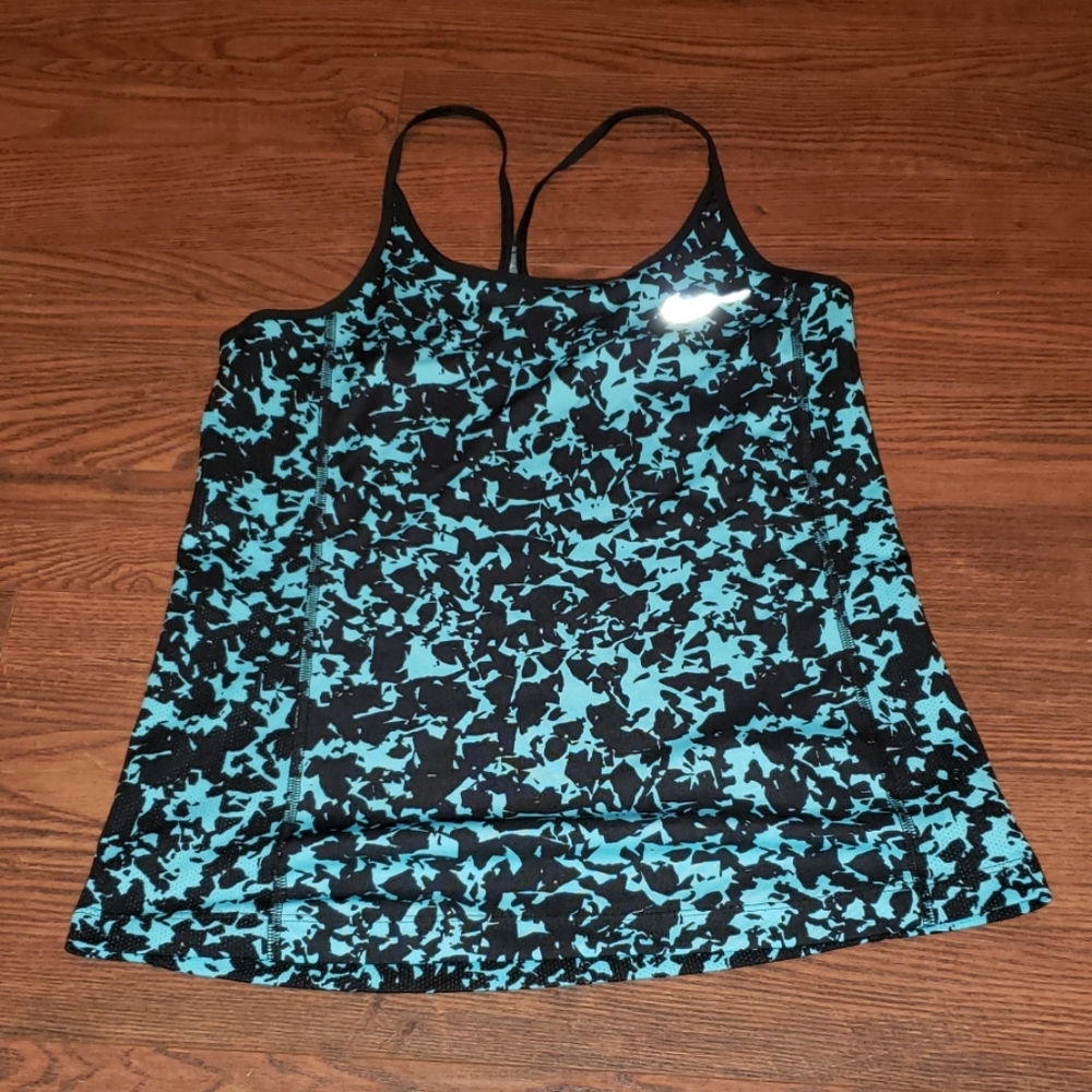 Nike tank